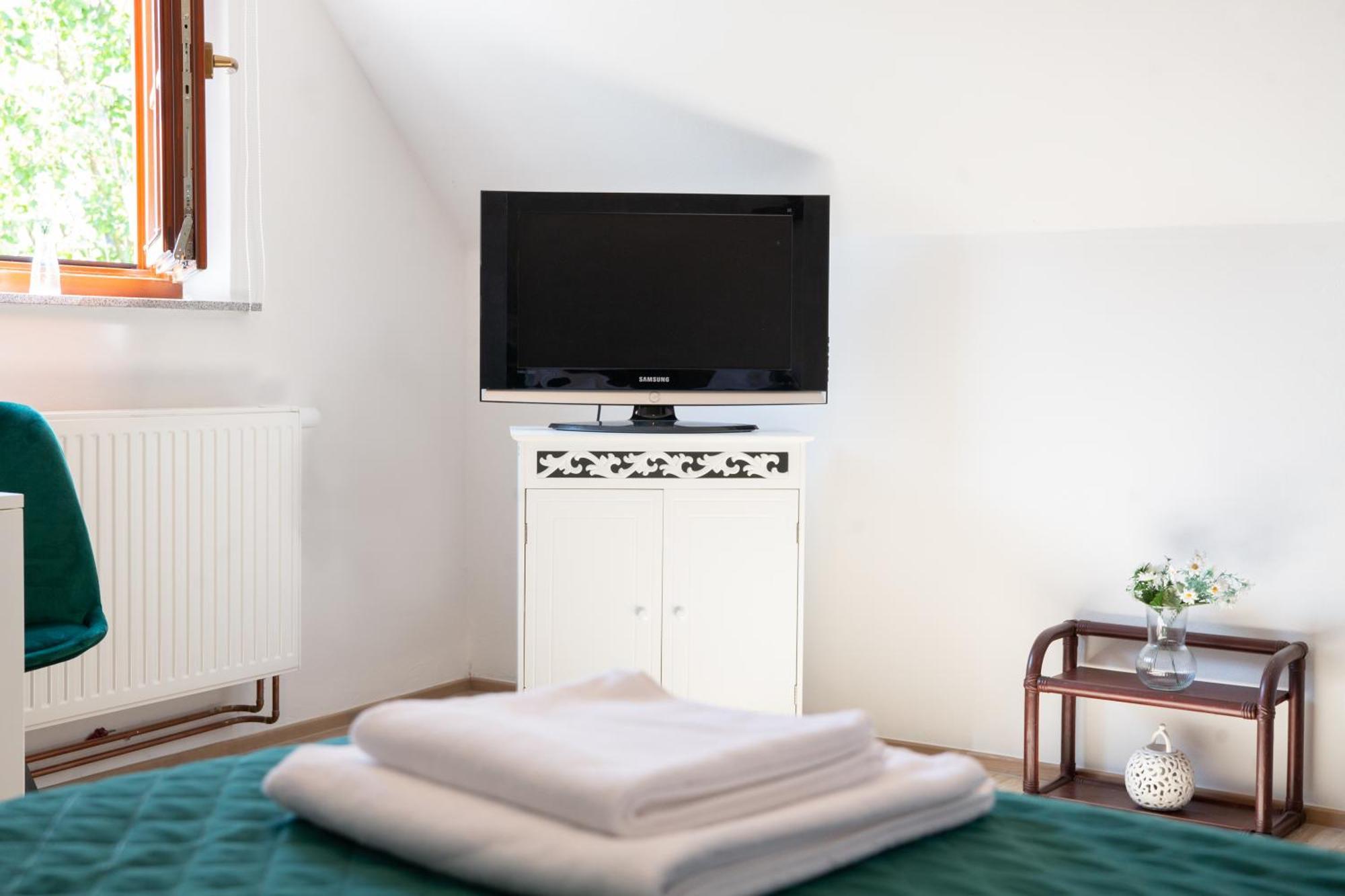 Rezidence Plesivec - Rodinny S 3 Loznicemi *