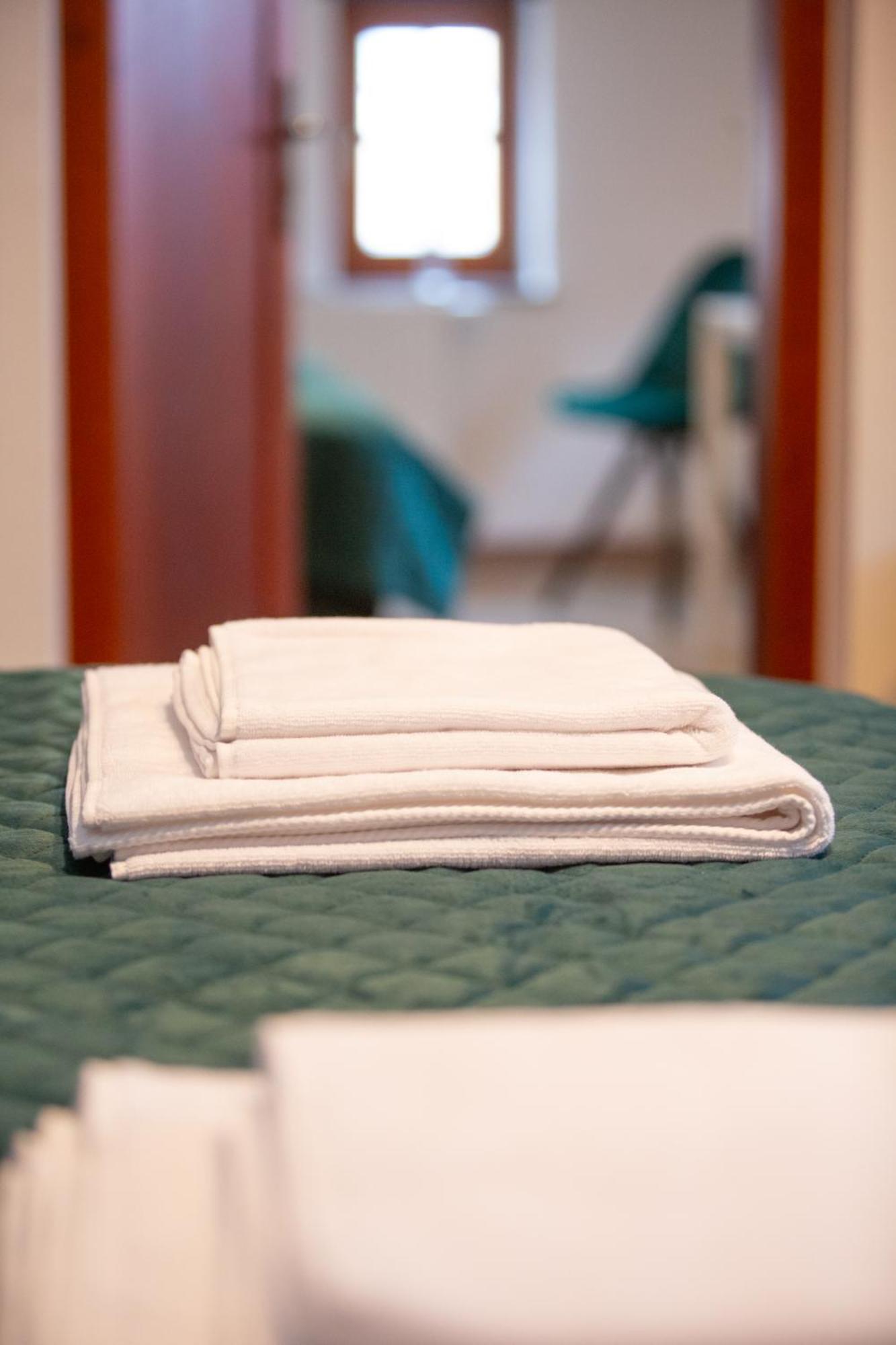 Homestay Rezidence Plesivec - Rodinny S 3 Loznicemi
